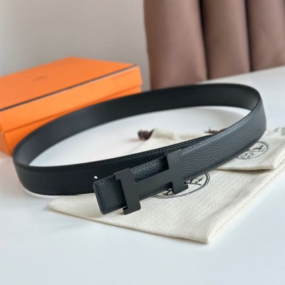 Hermes Constance Reversible Belt 38MM in Clemence Leather with Black Buckle