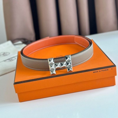 Hermes H Medor Reversible Belt 24MM in Tourterelle Epsom Leather