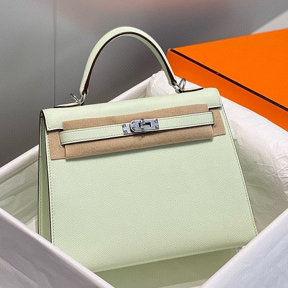 Hermes Kelly 28cm Bag In Vert Fizz Epsom Leather PHW