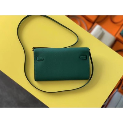 Hermes Kelly Classique To Go Wallet In Malachite Epsom Calfskin