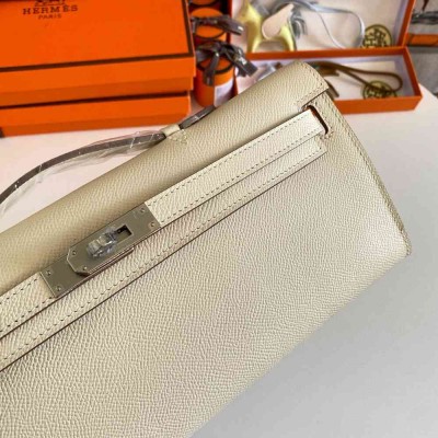 Hermes Kelly Cut Handmade Bag in Craie Epsom Calfskin