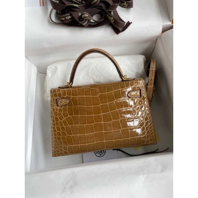 Hermes Kelly Mini II Sellier Handmade Bag In Ficelle Shiny Alligator Leather