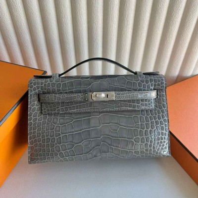 Hermes Kelly Pochette Handmade Bag in Girs Ciment Shiny Alligator Leather