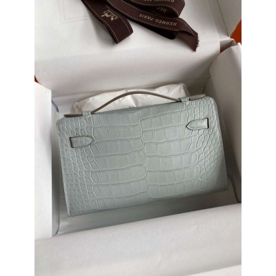 Hermes Kelly Pochette Handmade Bag In Pearl Grey Matte Alligator Leather