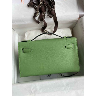 Hermes Kelly Pochette Handmade Bag in Vert Criquet Swift Calfskin