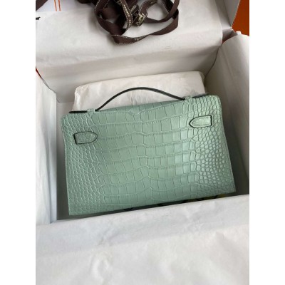 Hermes Kelly Pochette Handmade Bag In Vert De Matte Alligator Leather