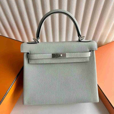 Hermes Kelly Retourne 25 Handmade Bag in Gris Neve Clemence Leather