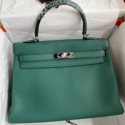 Hermes Kelly Retourne 32 Handmade Bag In Malachite Clemence Leather