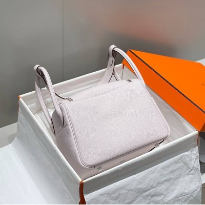 Hermes Lindy 26cm Bag in Mauve Pale Clemence Leather