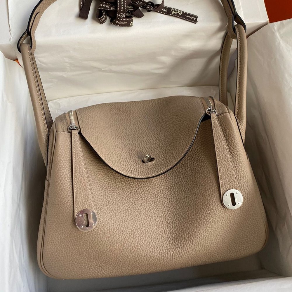 Hermes Lindy 30 Handmade Bag In Tourterelle Clemence Leather