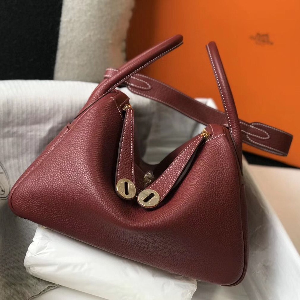 Hermes Lindy 30cm Bag In Bordeaux Clemence Leather GHW