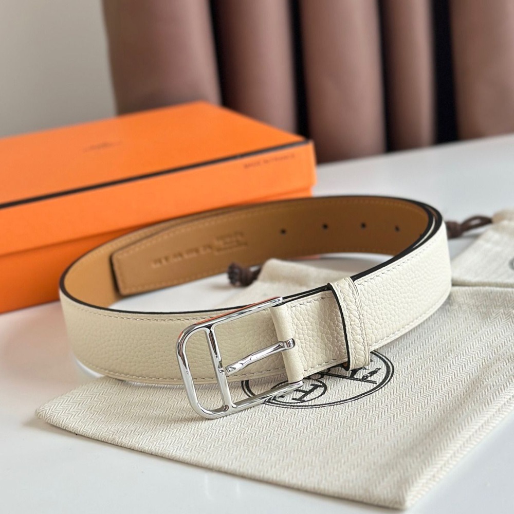 Hermes Romain 35MM Belt in Craie Clemence Leather