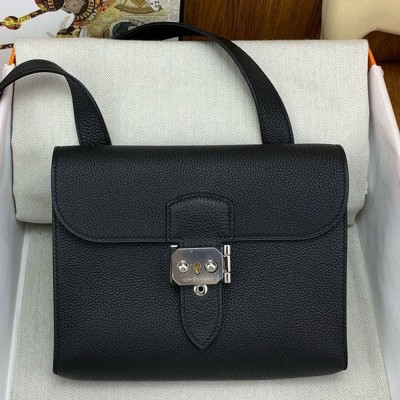 Hermes Sac a Depeches 21 Bag in Black Clemence Leather