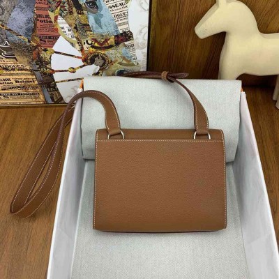 Hermes Sac a Depeches 21 Bag in Gold Clemence Leather