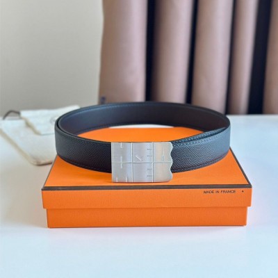 Hermes Typo Reversible Belt 32MM in Black Epsom Calfskin